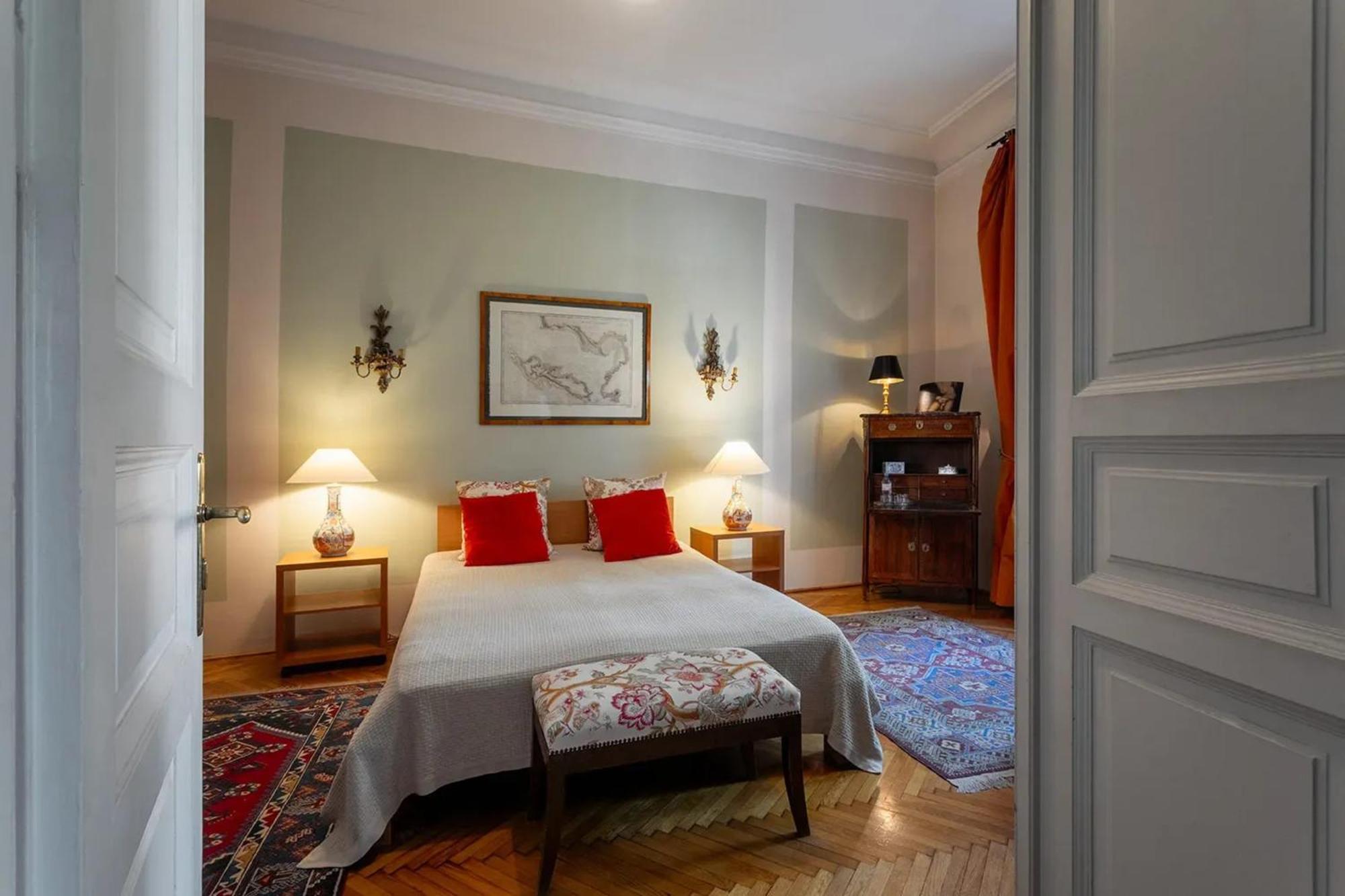 Spacious Apartment In Budapest City Centre With Fireplace ภายนอก รูปภาพ